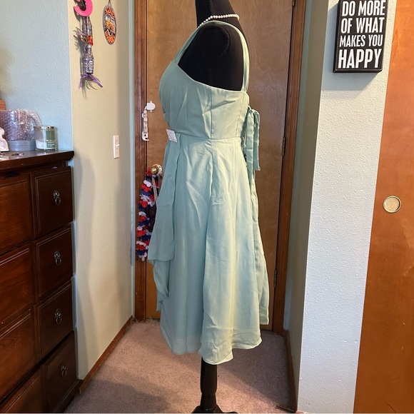 NWOT light green sleeveless formal dress with sheer coat rhinestone accent 8 - Picture 5 of 11
